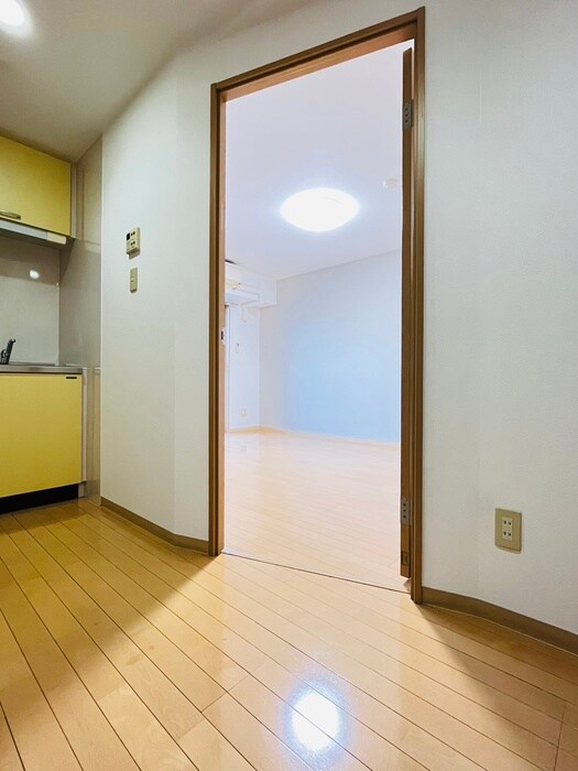 物件内観写真19　(廊下)