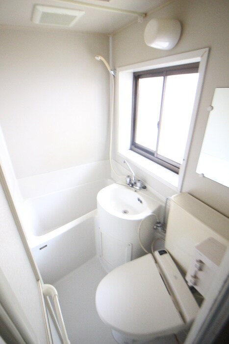 物件内観写真8　(バス／シャワールーム等)