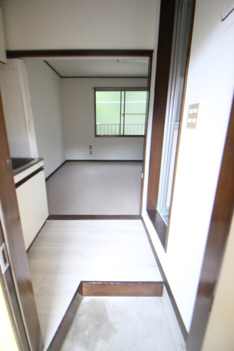 物件内観写真11　(廊下)