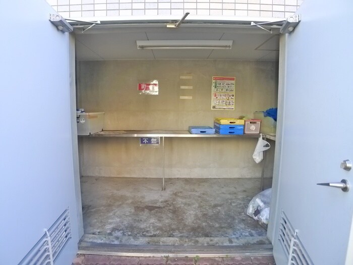 物件外観写真6　(建物設備)