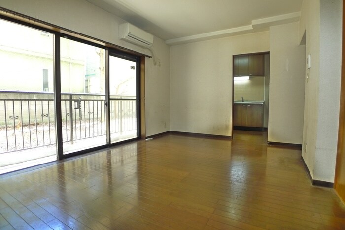 物件内観写真10　(居室)