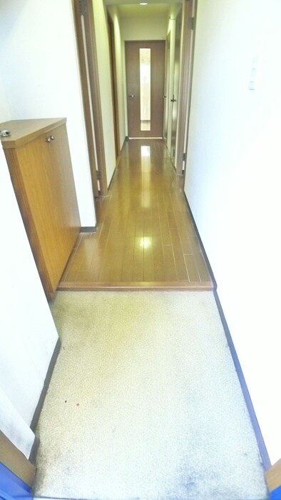 物件内観写真19　(玄関)