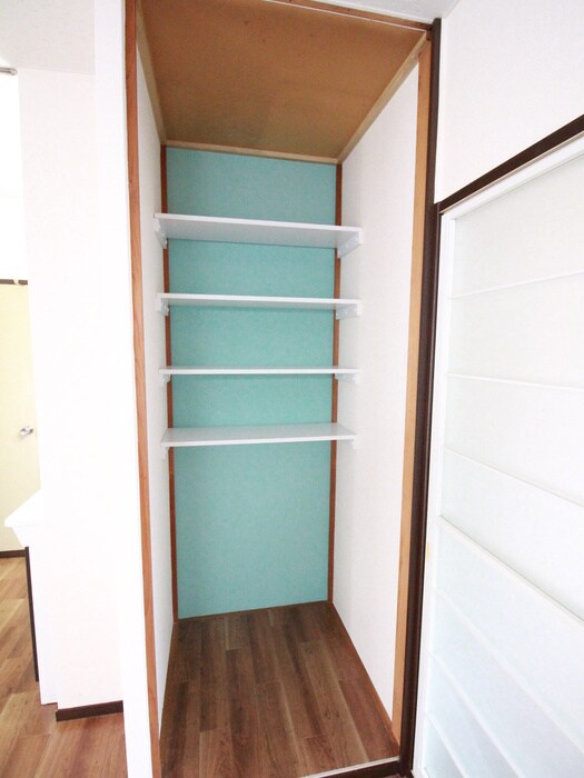 物件内観写真8　(収納)