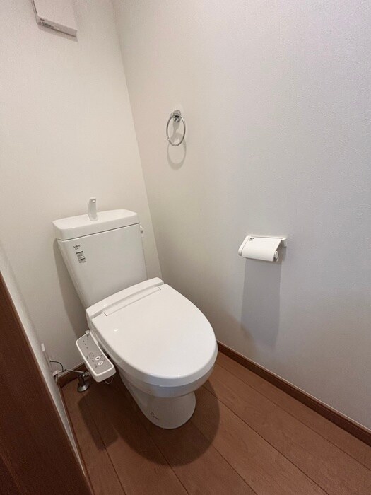 物件内観写真11　(トイレ)