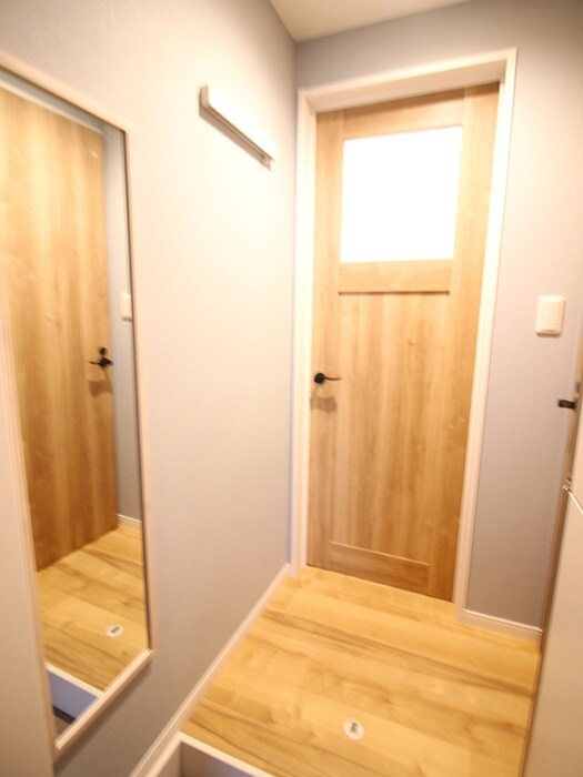 物件内観写真18　(廊下)