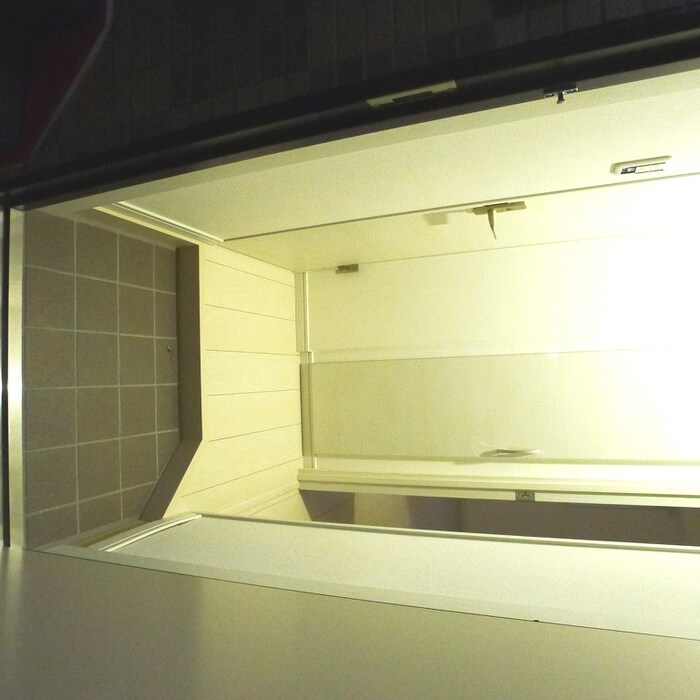 物件内観写真20　(玄関)