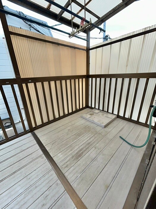 物件内観写真14　(洗濯機置場)