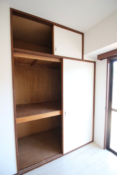 物件内観写真10　(収納)