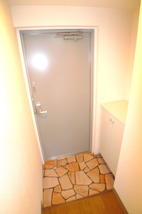 物件内観写真17　(玄関)