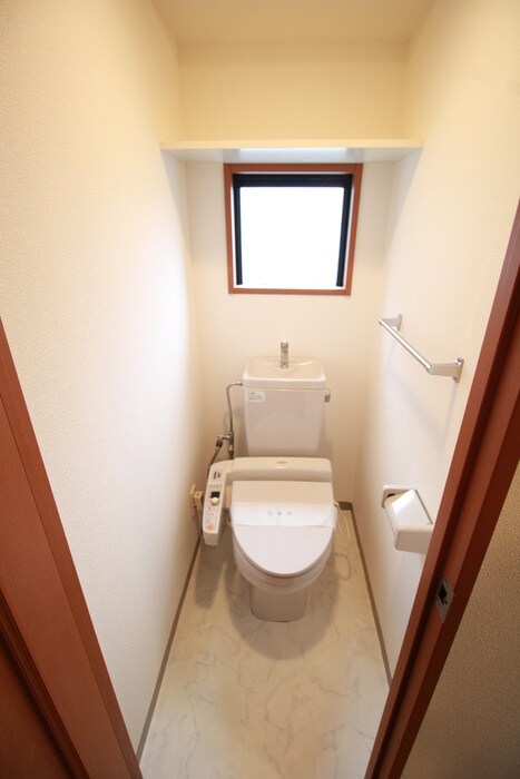 物件内観写真9　(トイレ)