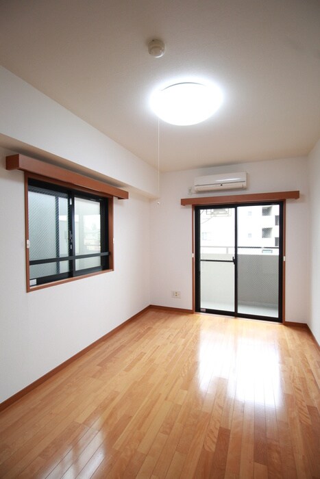 物件内観写真11　(居室)