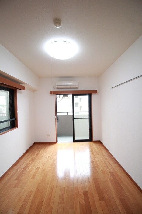 物件内観写真16　(居室)