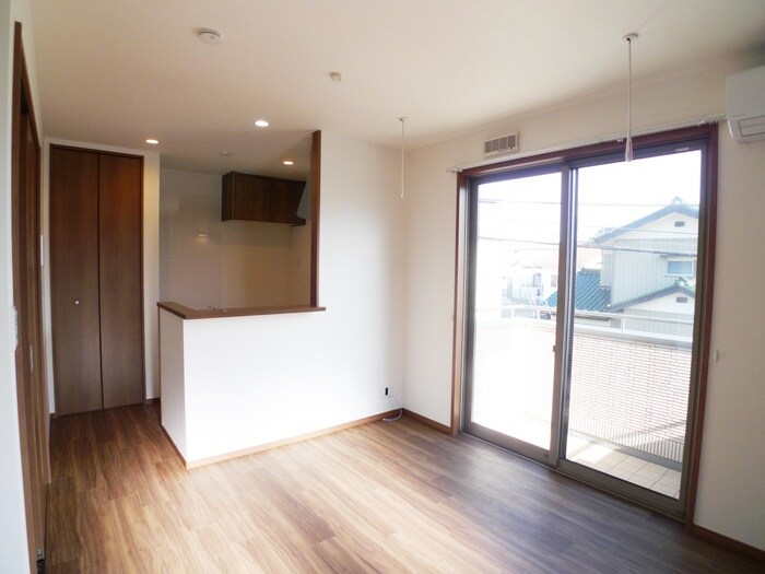 物件内観写真7　(居室)