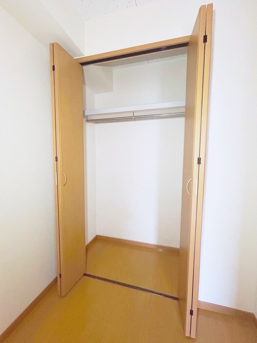 物件内観写真16　(収納)