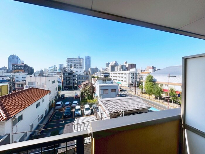 物件内観写真22　(室内からの展望)