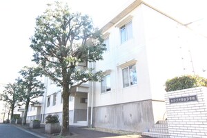 ヒルズ千草台　3号棟外観写真