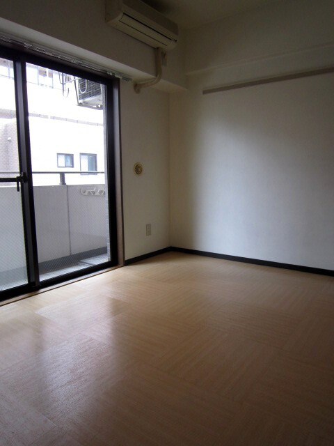 物件内観写真12　(居室)