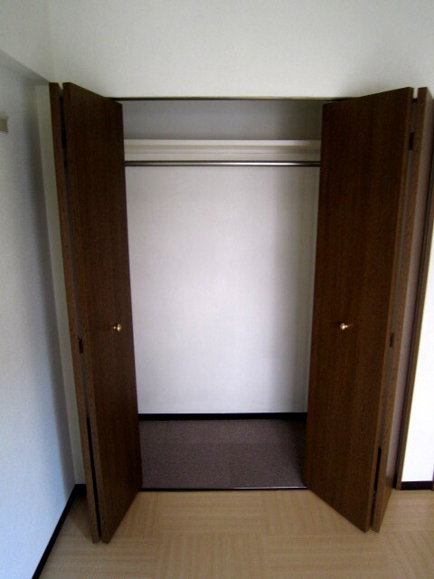 物件内観写真13　(収納)