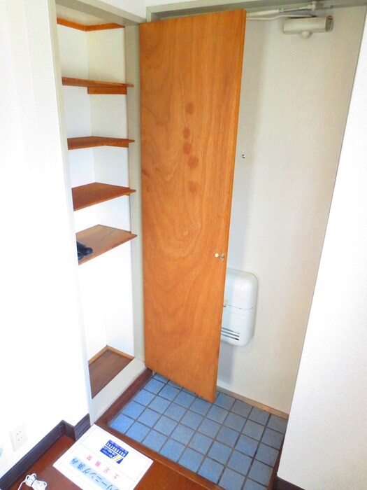 物件内観写真7　(靴箱)