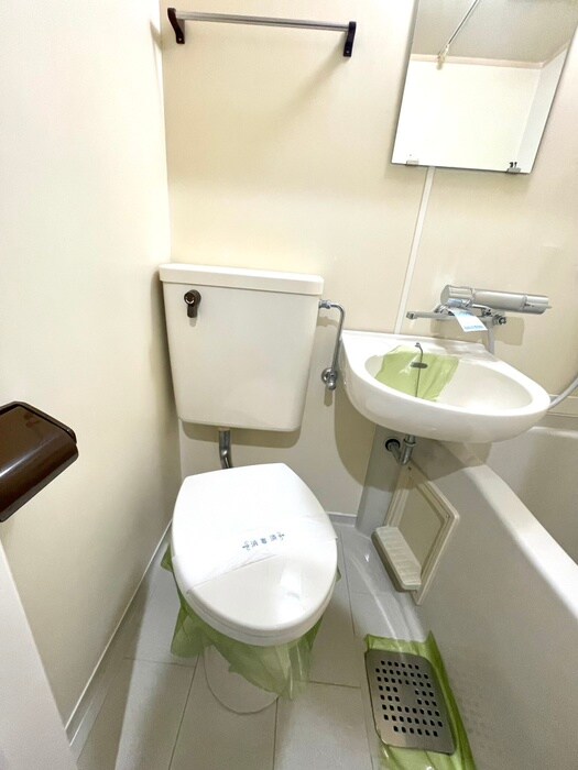 物件内観写真13　(トイレ)