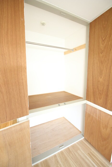 物件内観写真15　(収納)