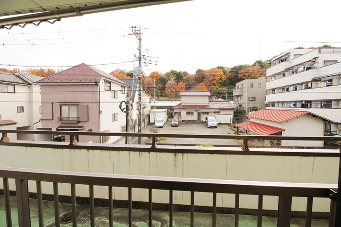 物件内観写真17　(室内からの展望)