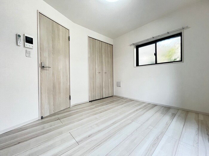 物件内観写真10　(居室)