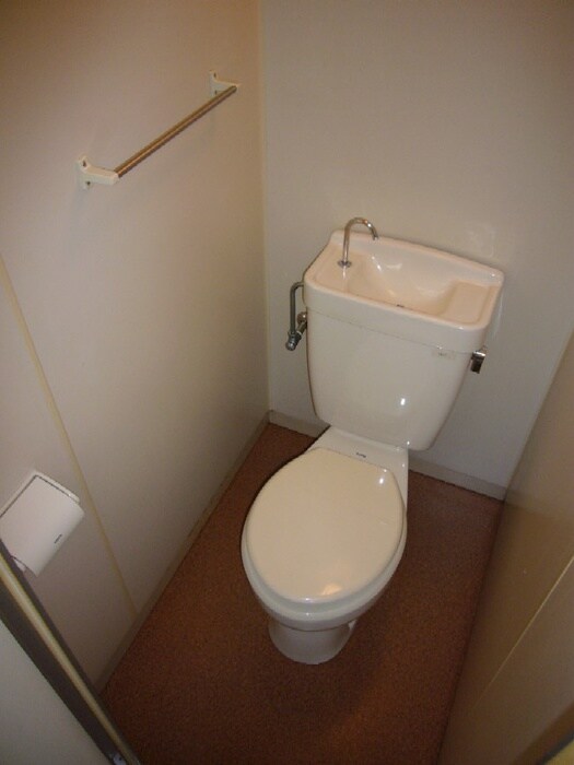 物件内観写真11　(トイレ)