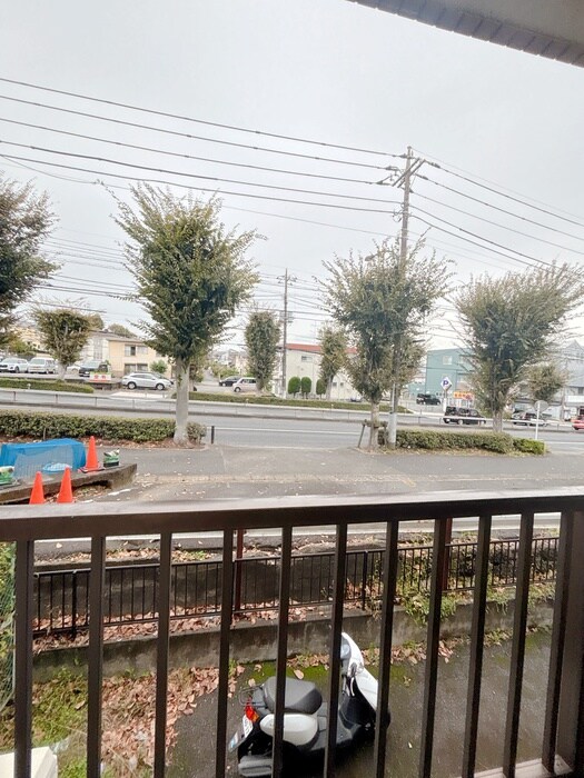 物件内観写真18　(室内からの展望)