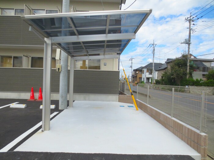 物件外観写真2　(駐輪場)