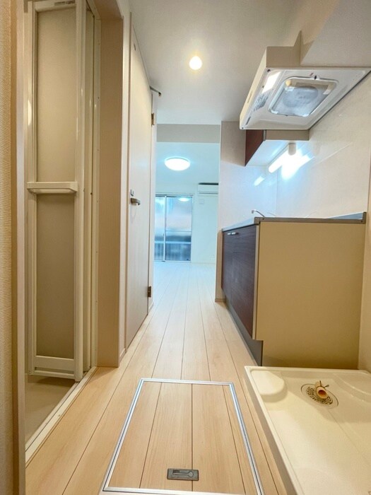 物件内観写真17　(廊下)