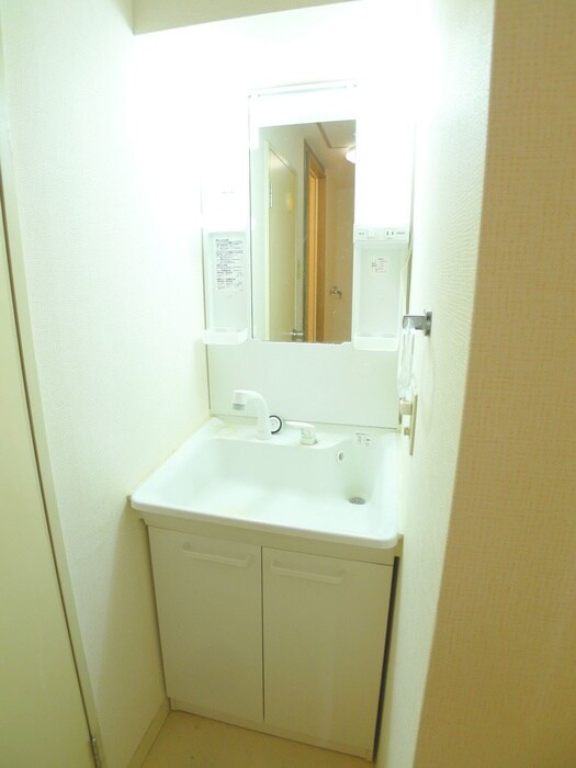 物件内観写真9　(洗面)