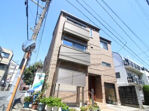 中野3丁目アパート外観写真