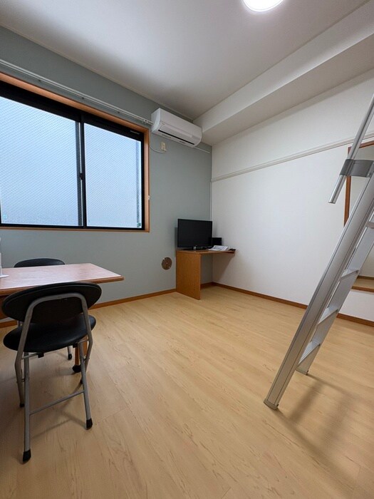 物件内観写真7　(居室)