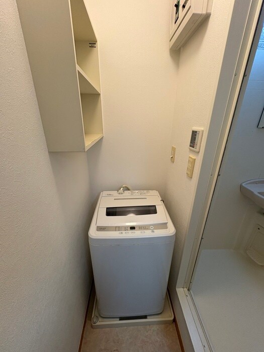 物件内観写真15　(洗濯機置場)