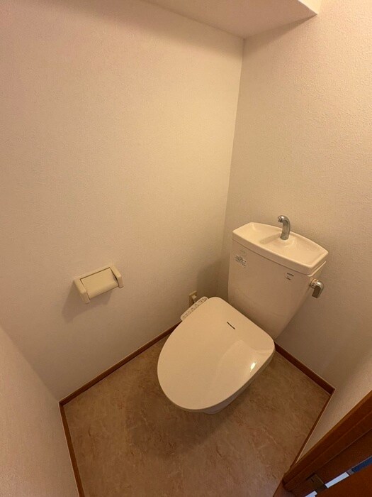 物件内観写真16　(トイレ)