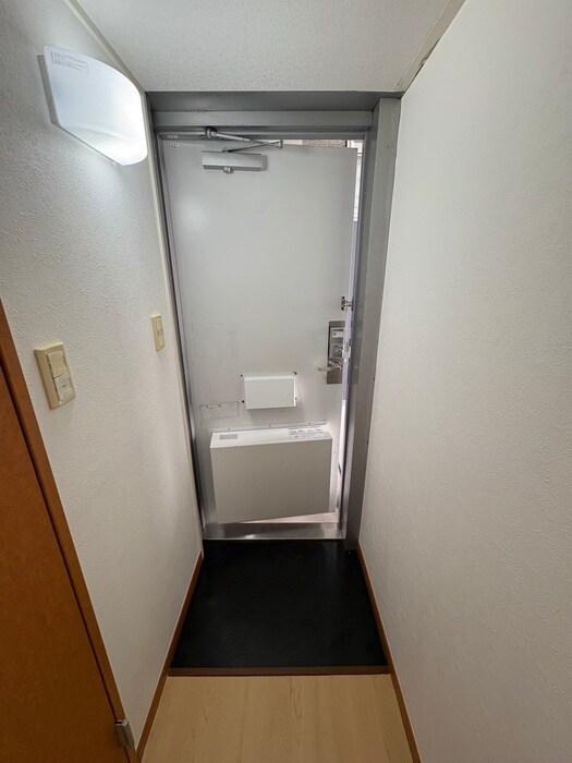 物件内観写真21　(玄関)