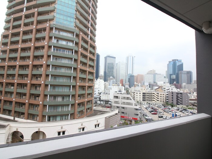 物件内観写真18　(室内からの展望)