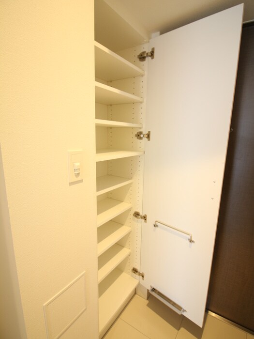 物件内観写真20　(靴箱)