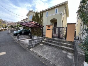 厚木市鳶尾５丁目貸家外観写真