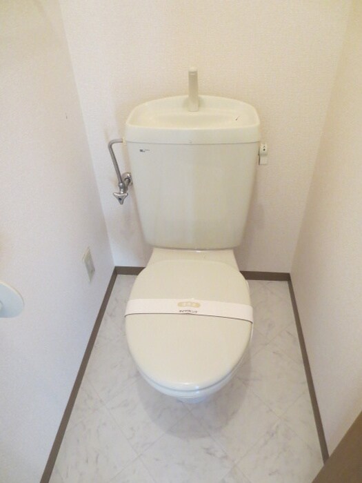 物件内観写真8　(トイレ)