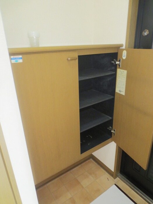 物件内観写真17　(靴箱)