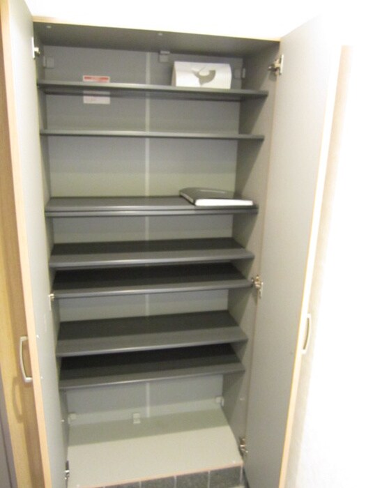 物件内観写真13　(靴箱)