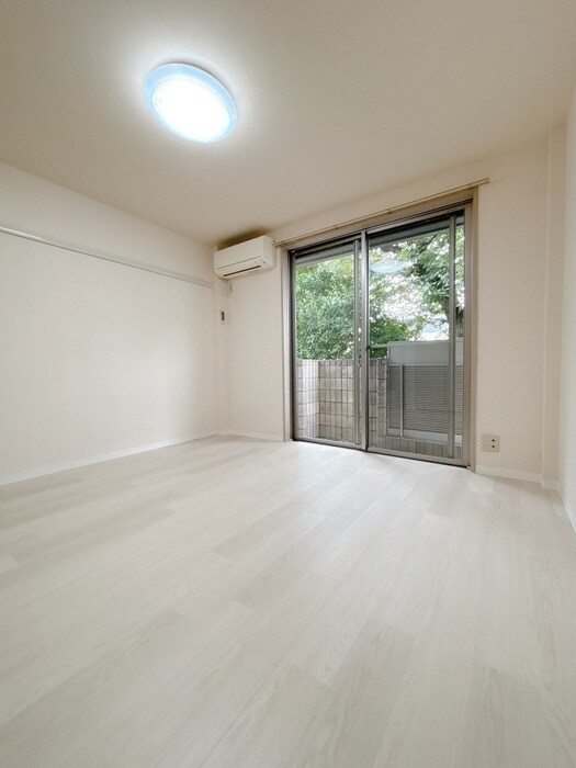 物件内観写真22　(居室)