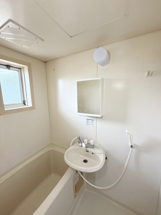 物件内観写真18　(洗面)