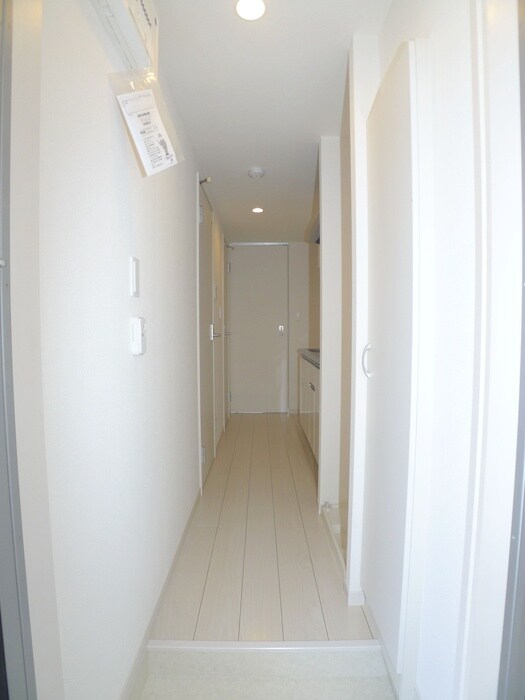 物件内観写真9　(玄関)