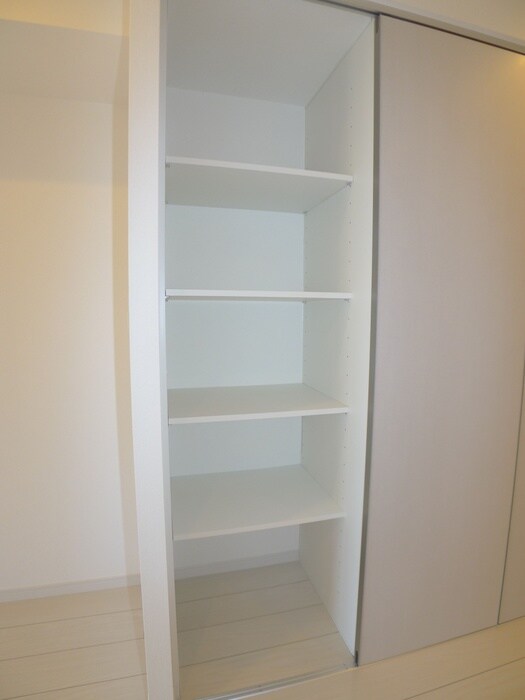 物件内観写真11　(収納)