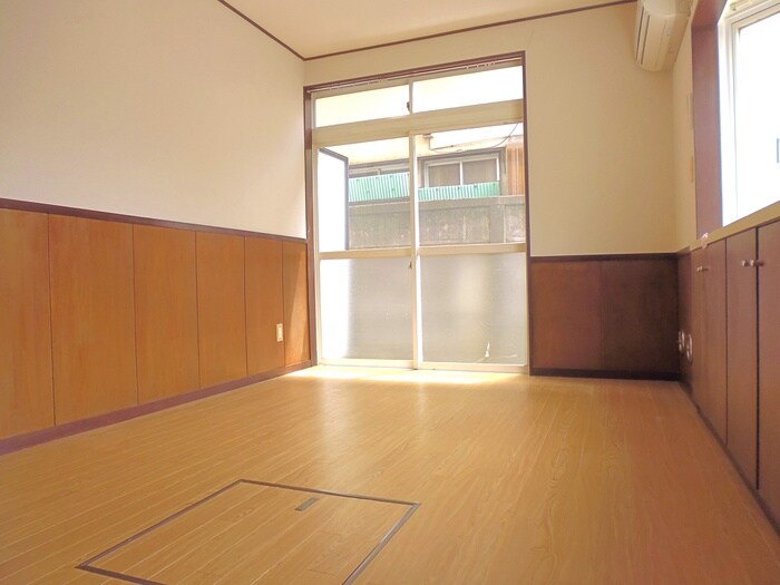 物件内観写真10　(居室)