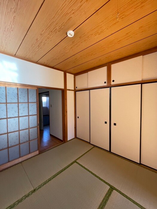 物件内観写真10　(居室)