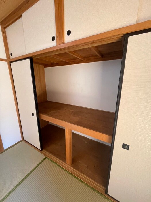 物件内観写真12　(収納)